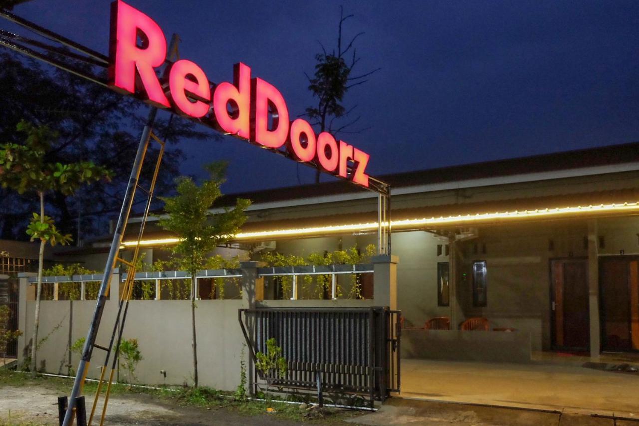 Reddoorz Syariah Near Exit Tol Pemalang Comal 2 Hotel Kültér fotó
